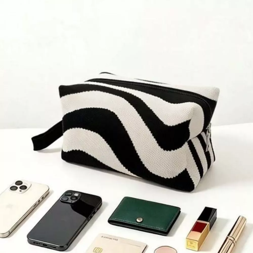 Zebra Print Wristlet, image 4