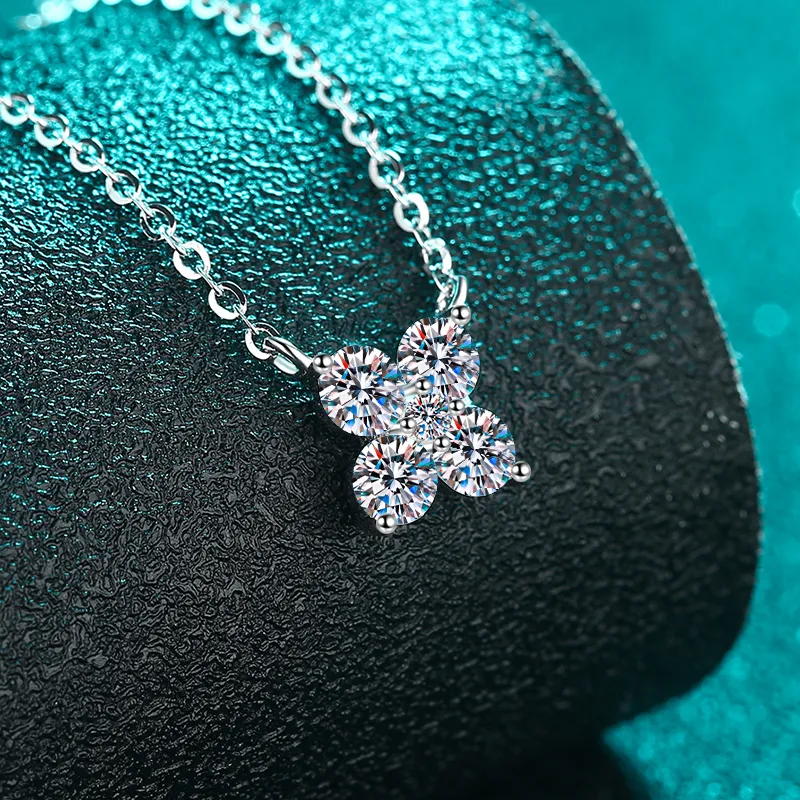 1.26 Carat Moissanite 925 Sterling Silver Geometric Shape Pendant Necklace, image 3
