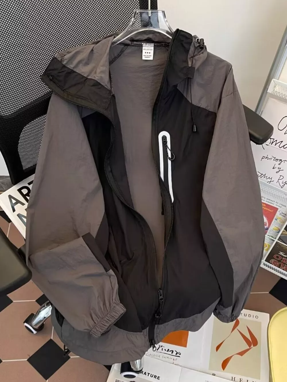Men's Color Block Windproof Hooded Jacket