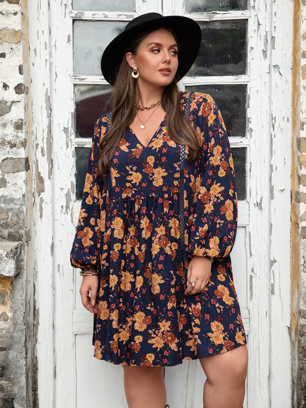 Plus Size Floral V-Neck Balloon Sleeve Dress, image 4
