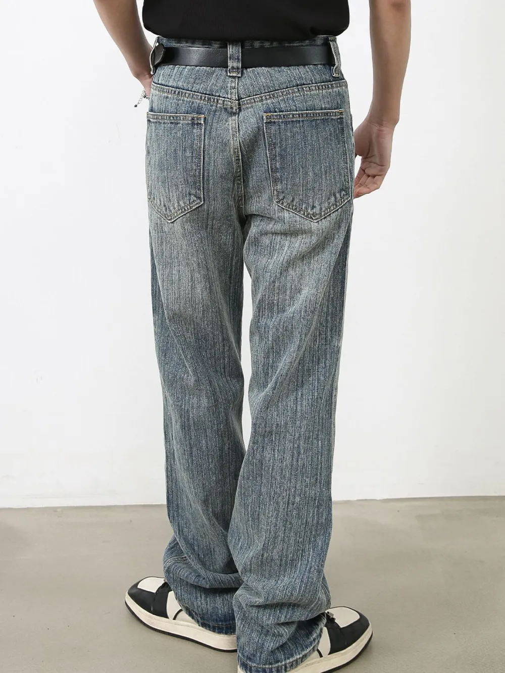 Men's Baggy Jeans with Pockets, image 2