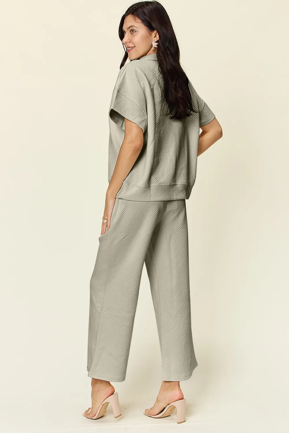 Full Size Texture Half Zip Short Sleeve Top and Pants Set, image 14