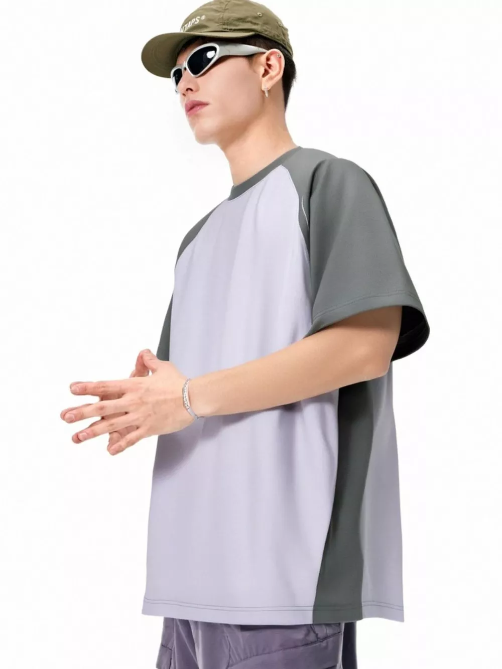 Men's Two-Tone Raglan Sleeve Casual T-Shirt