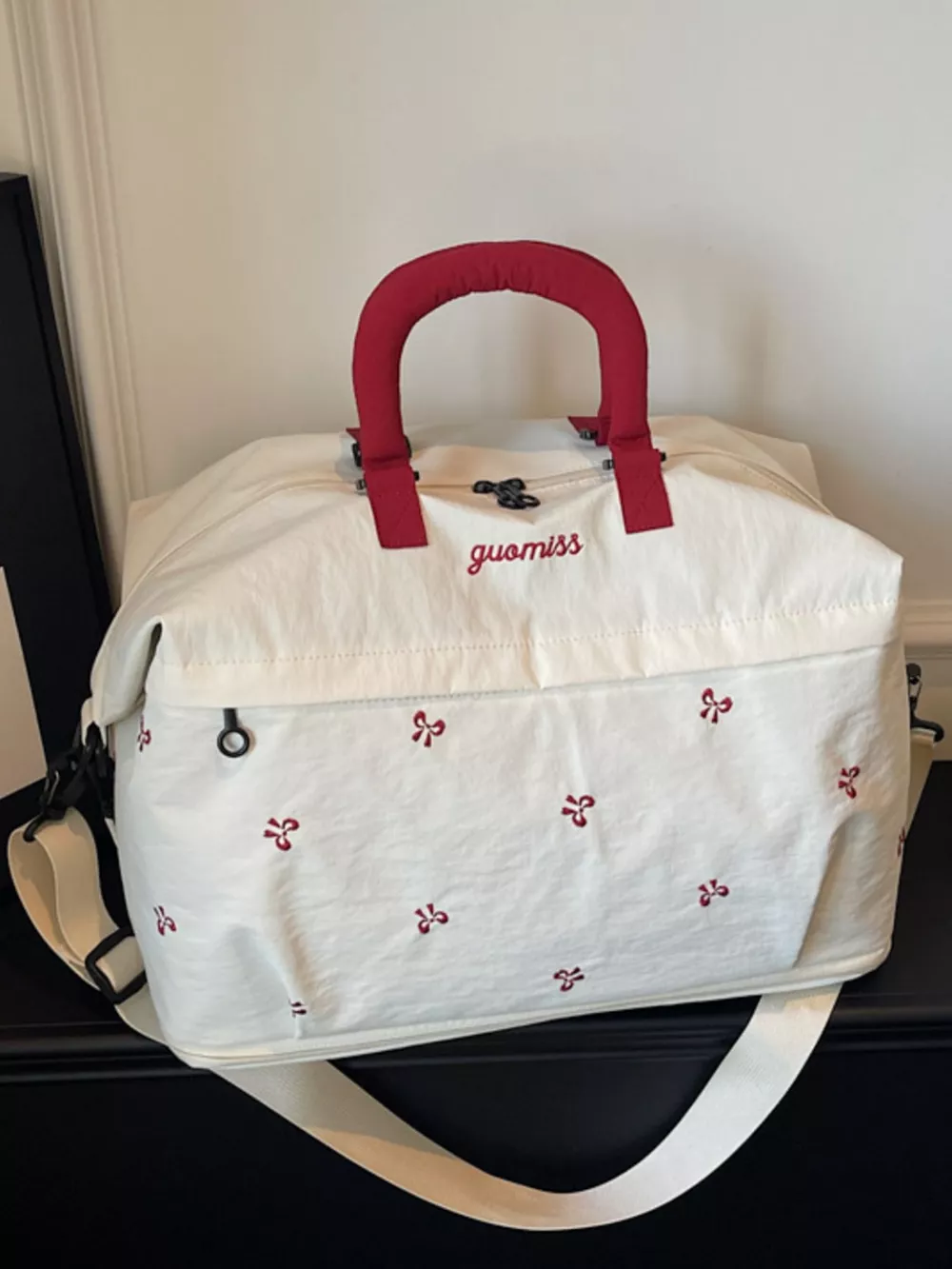 Bow Embroidered Travel Bag, image 4