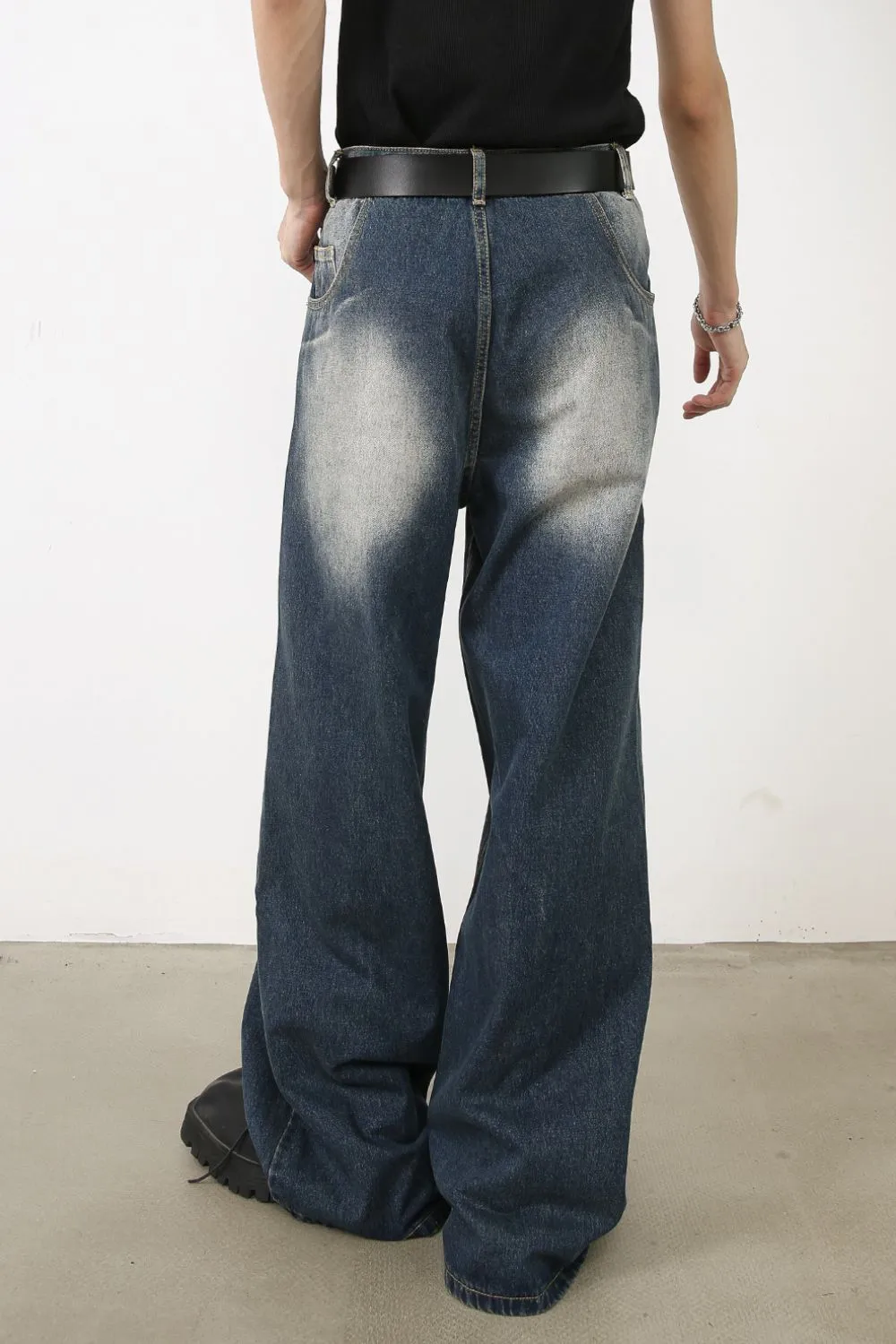 Men's Washed Wide Leg Jeans with Front Patch Pockets, image 3