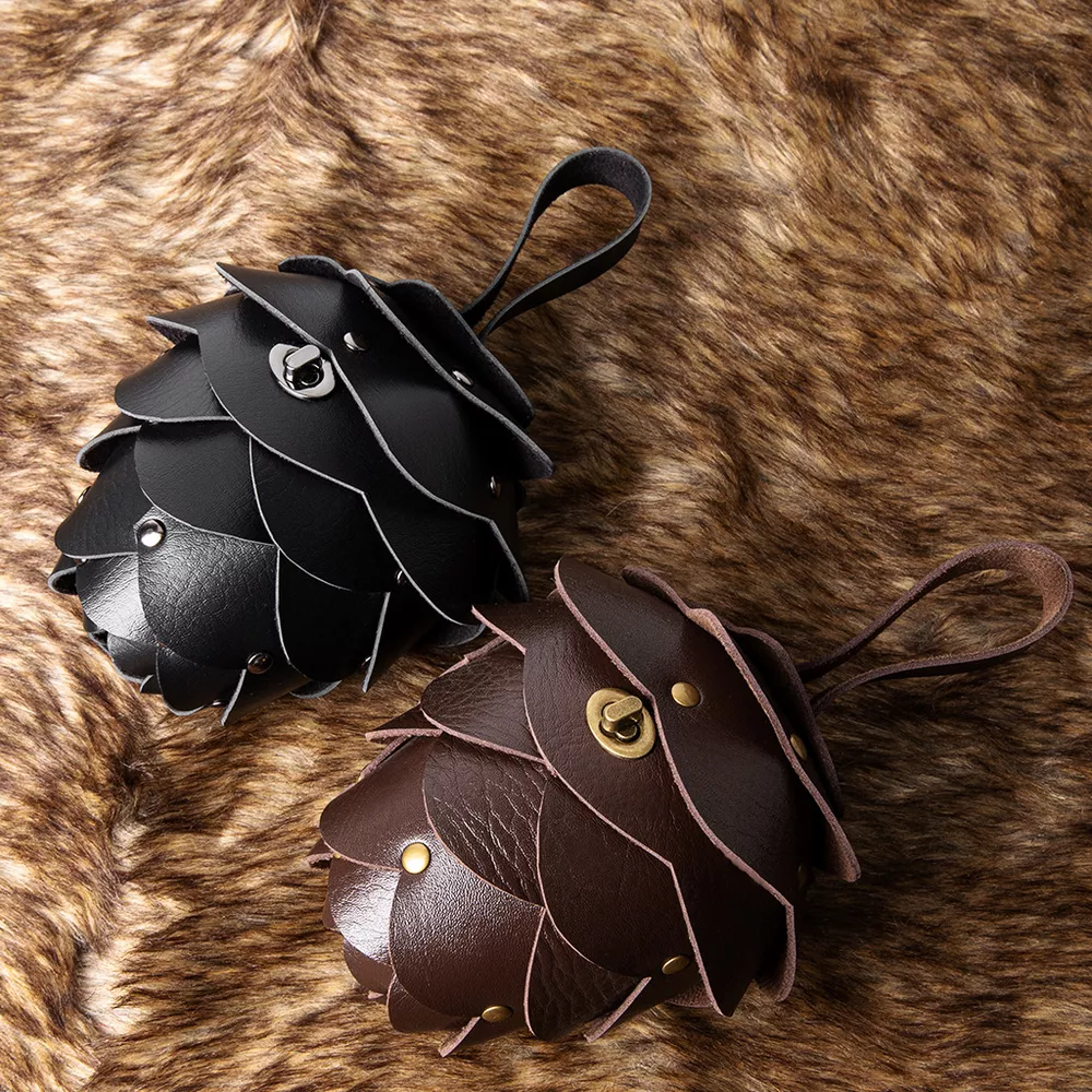 Acorn-Shaped Leather Petal Decor Pouch Bag, image 2