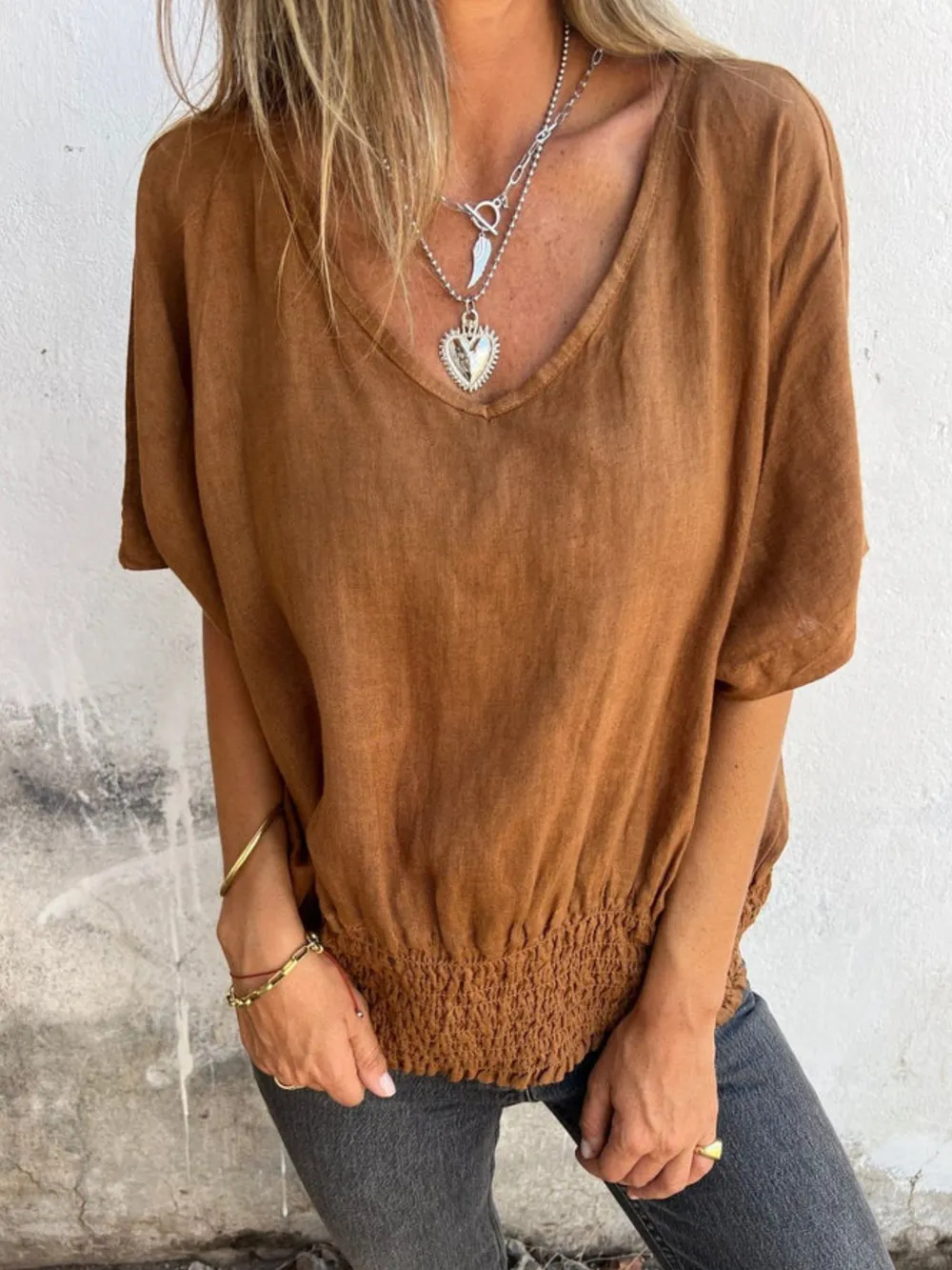 Full Size Smocked Hem V-Neck Relaxed Fit T-Shirt Plus Size, image 10
