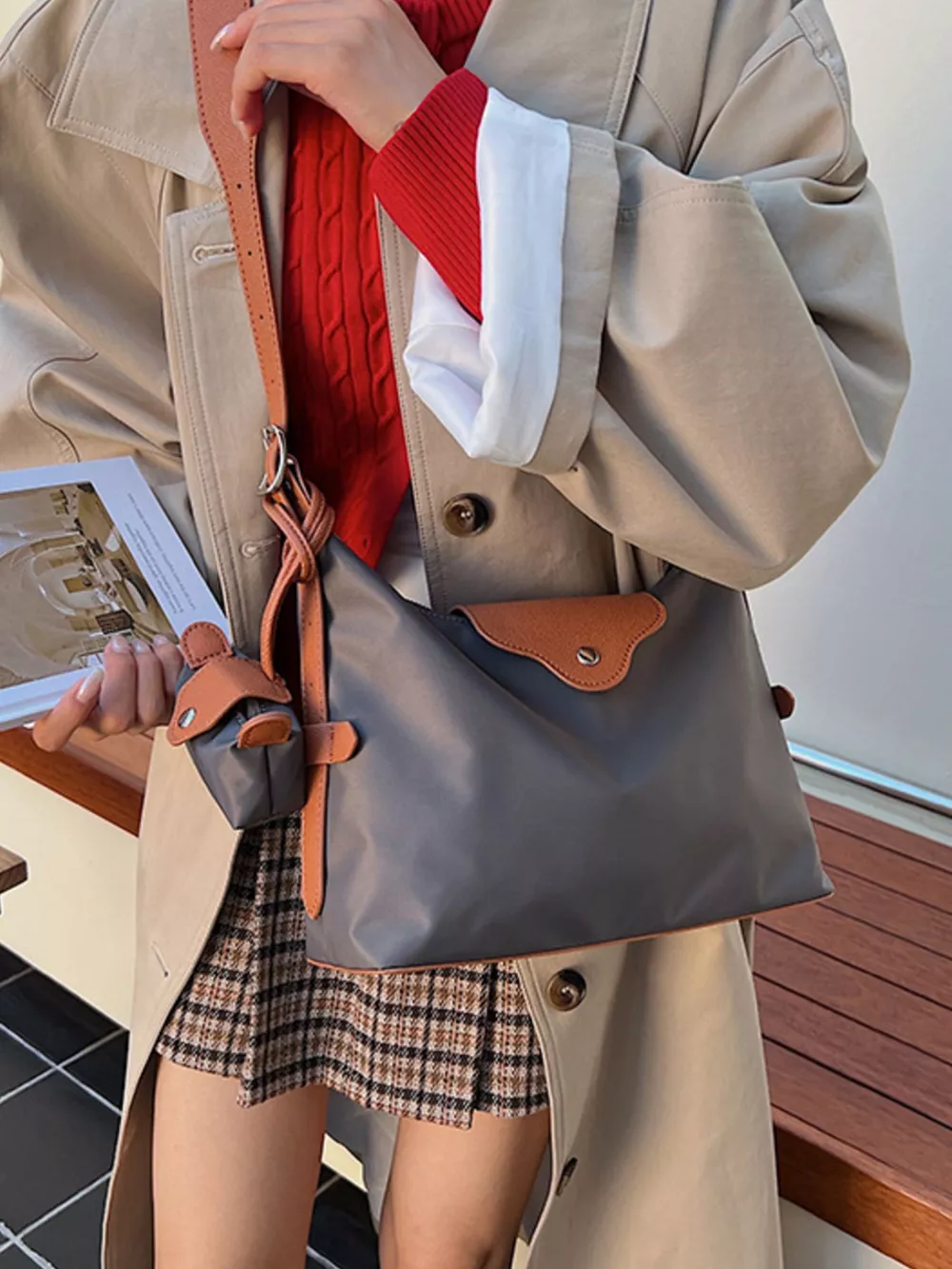 Hobo Crossbody Bag with Coin Purse, image 9