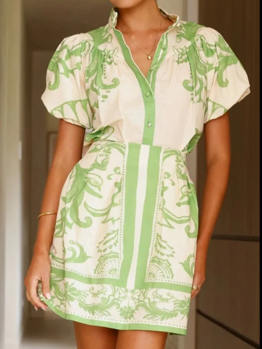 Puff Sleeve Printed Top and Zip Back Skirt Set, image 17