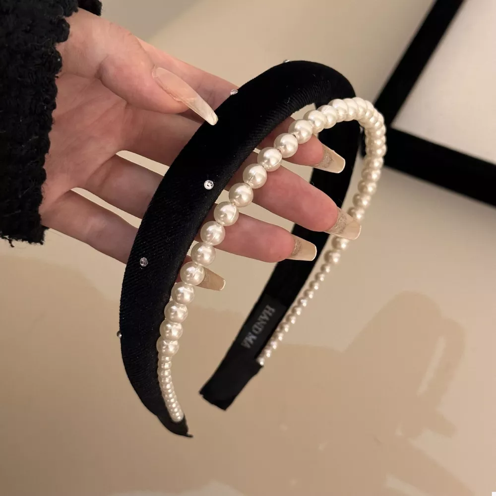 Pearl Embellished Velvet Headband, image 4