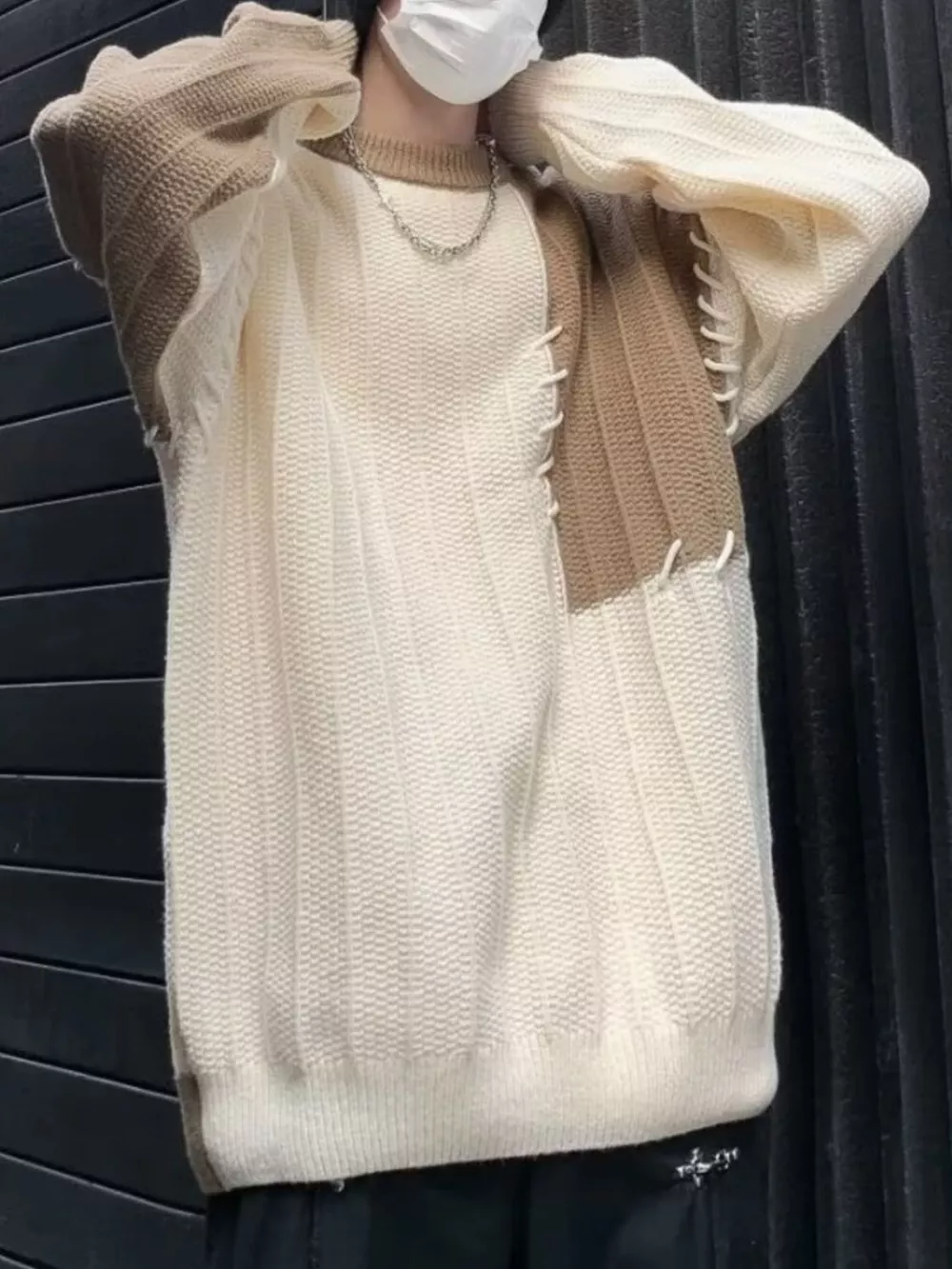 Men's Color Block Round Neck Sweater, image 2