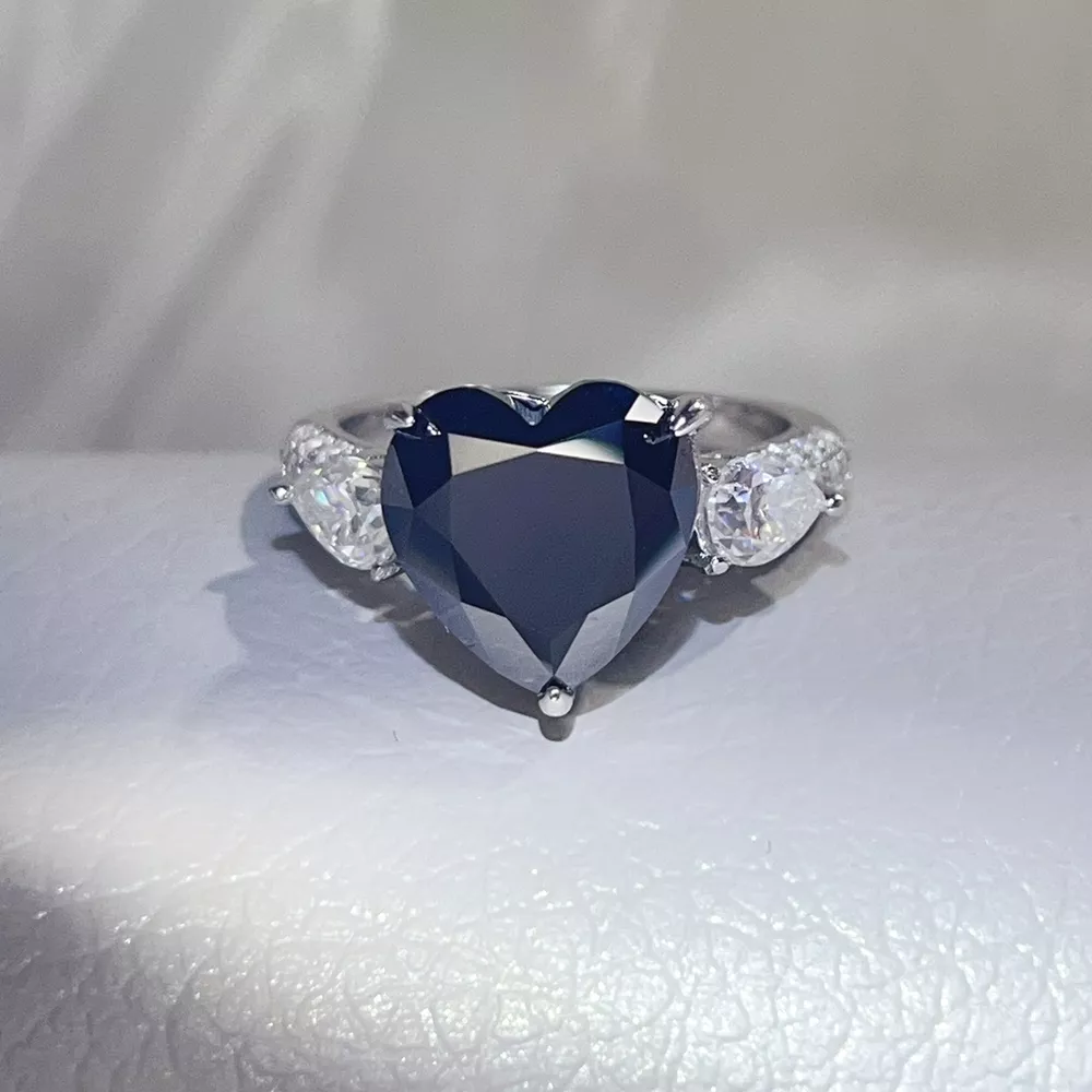6 Carat 925 Sterling Silver Moissanite Heart Ring, image 3