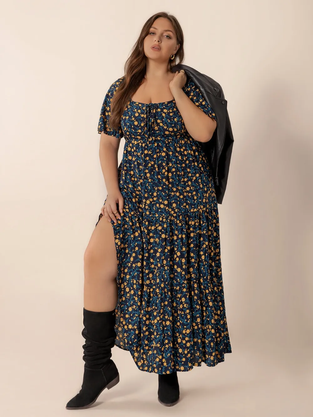Plus Size Printed Short Sleeve Slit Tiered Maxi Dress, image 7