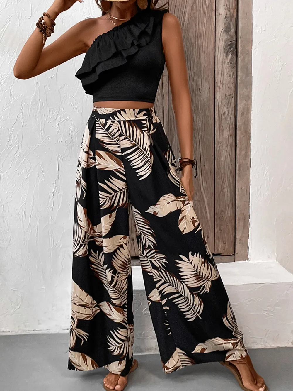 Ruffled Sleeveless Top and Printed Pants Set, image 7