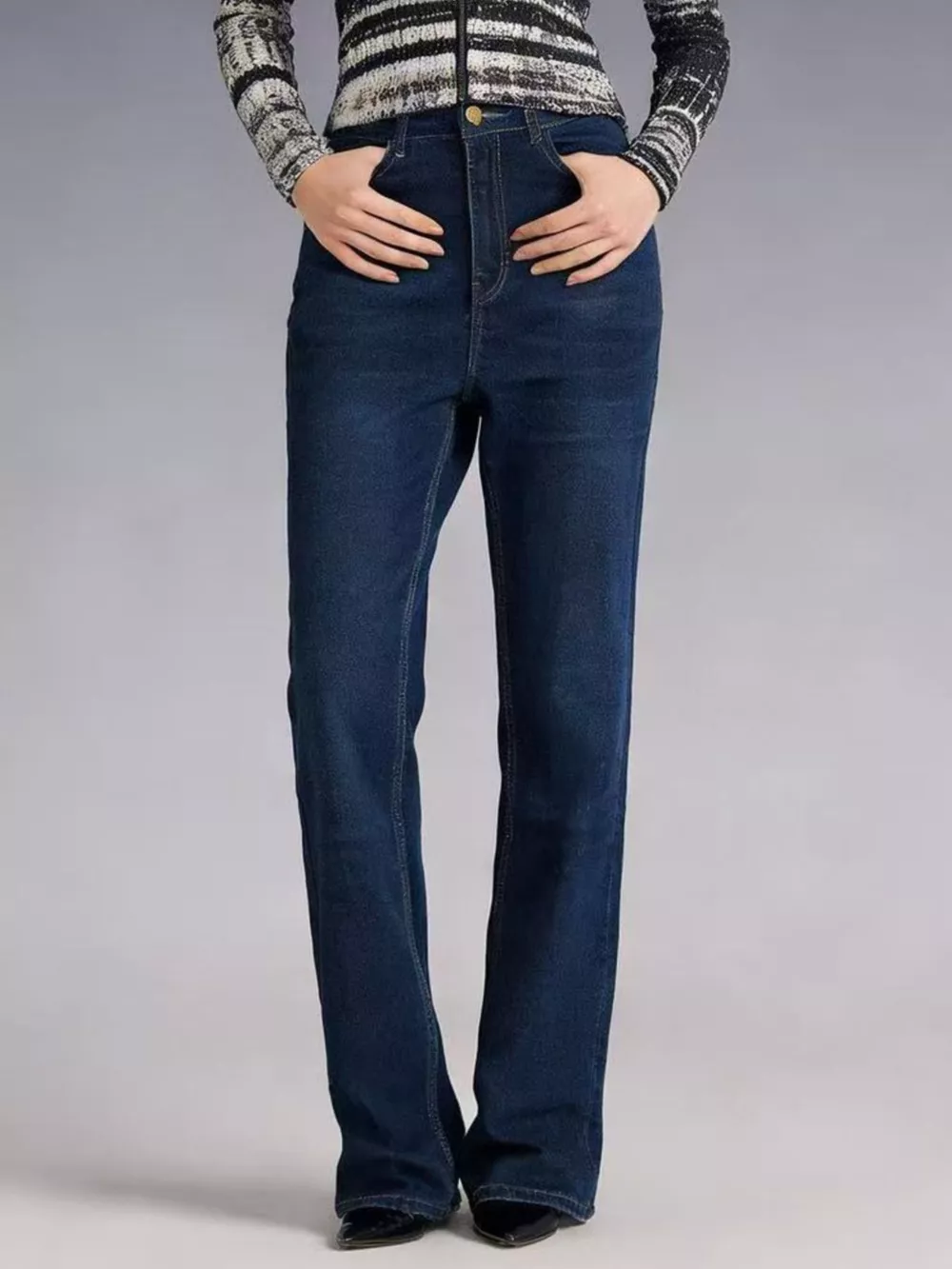 High-Waisted Bootcut Jeans, image 5