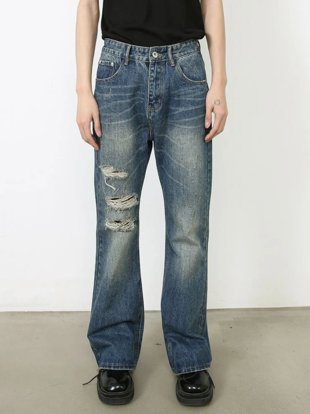 Men's Distressed Jeans with Pockets