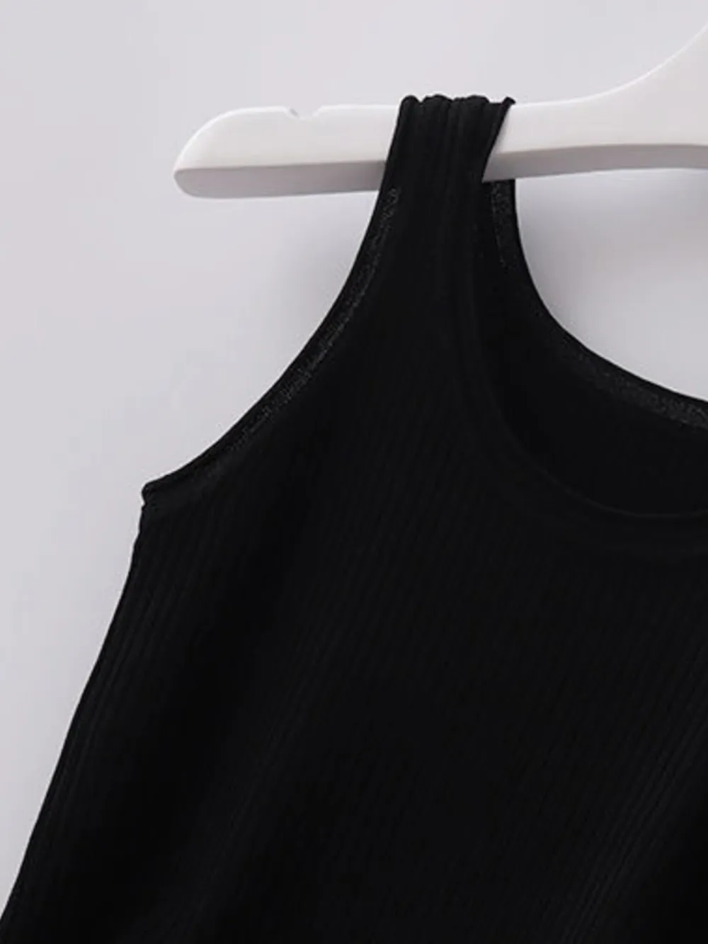Plus Size Ribbed Knit Scoop Neck Tank Top, image 4