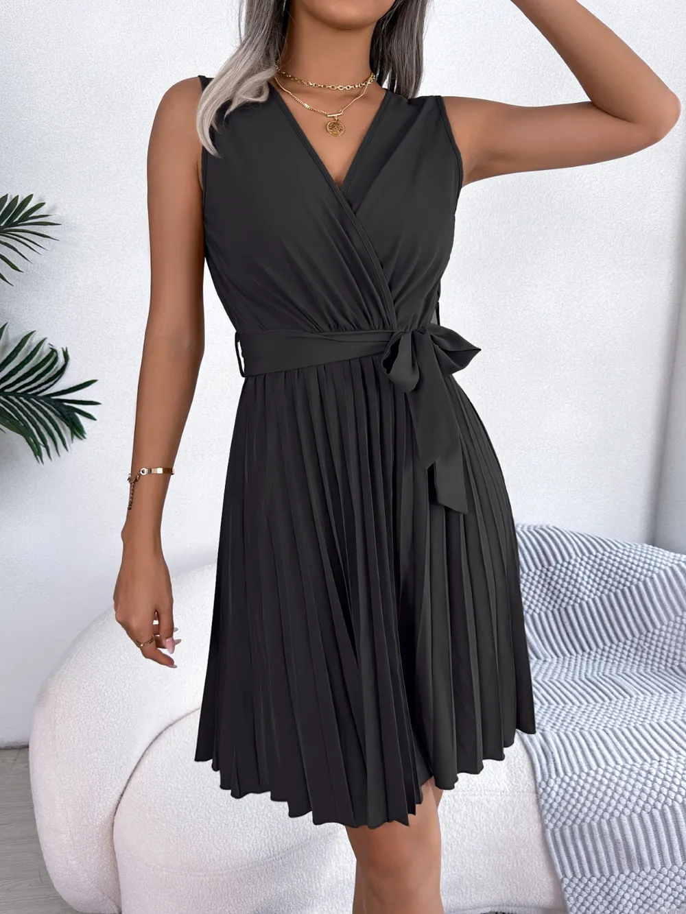Tied Surplice Sleeveless Pleated Dress, image 3