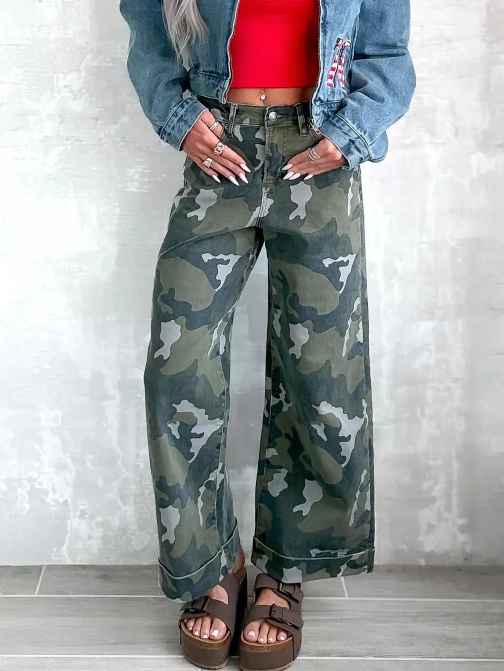 High-Waisted Camouflage Wide-Leg Jeans, image 2