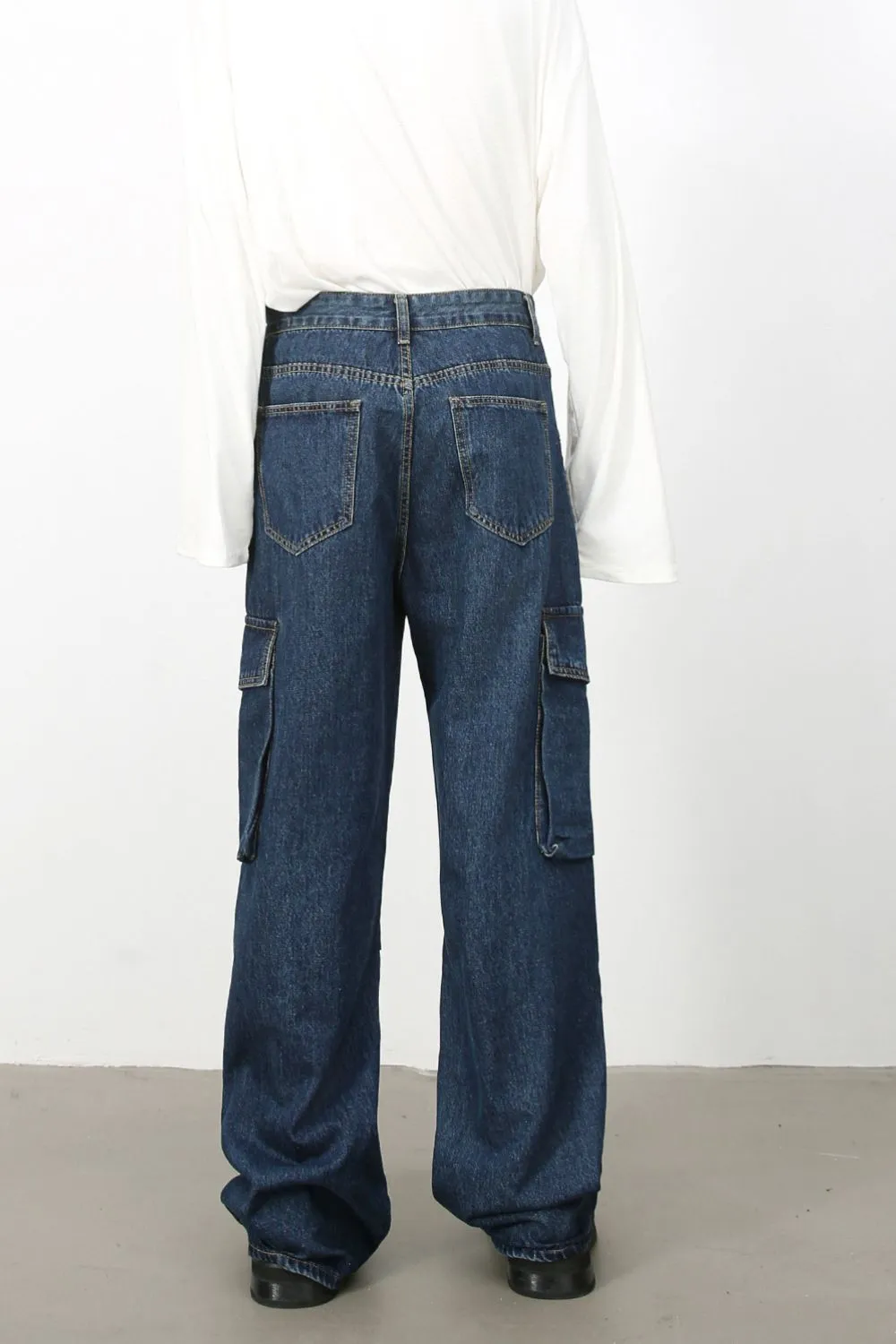 Men's Baggy Jeans with Cargo Pockets, image 2