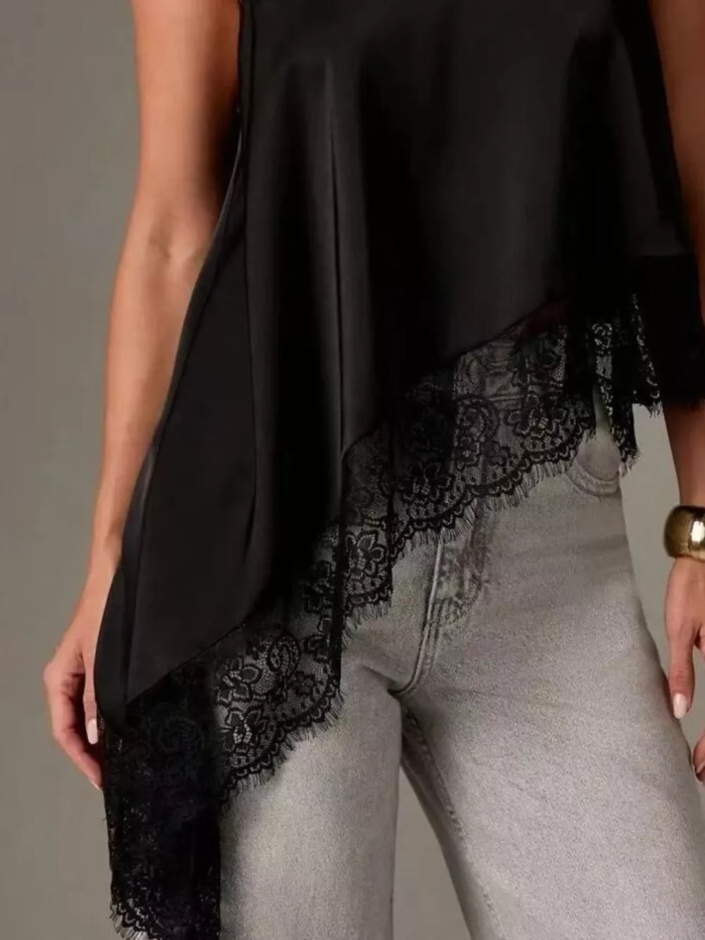 Lace Trim Sleeveless Top, image 2