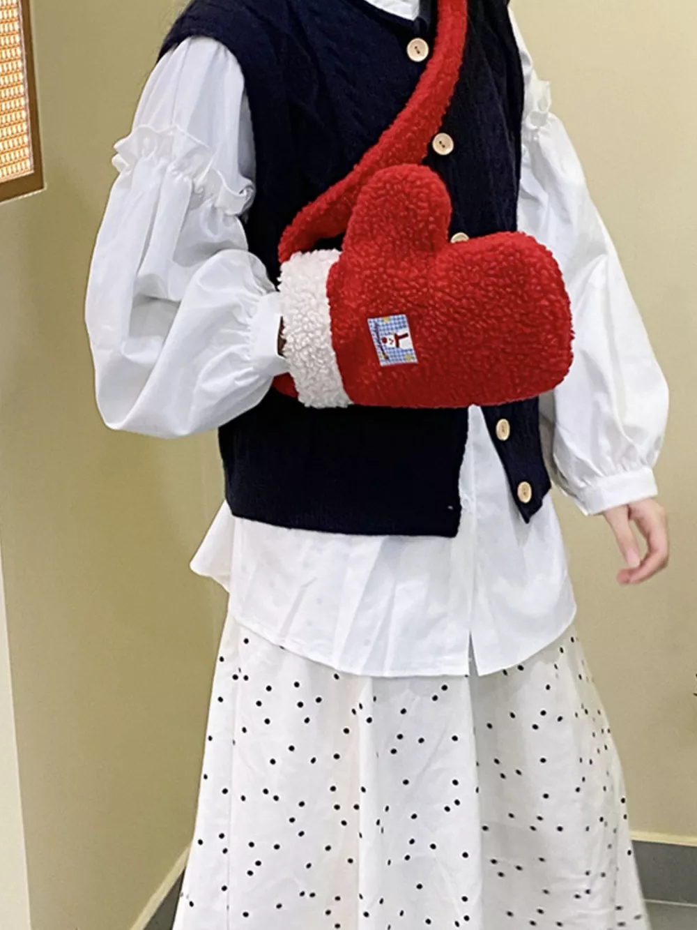 Christmas Mitten-Shaped Plush Crossbody Bag, image 12