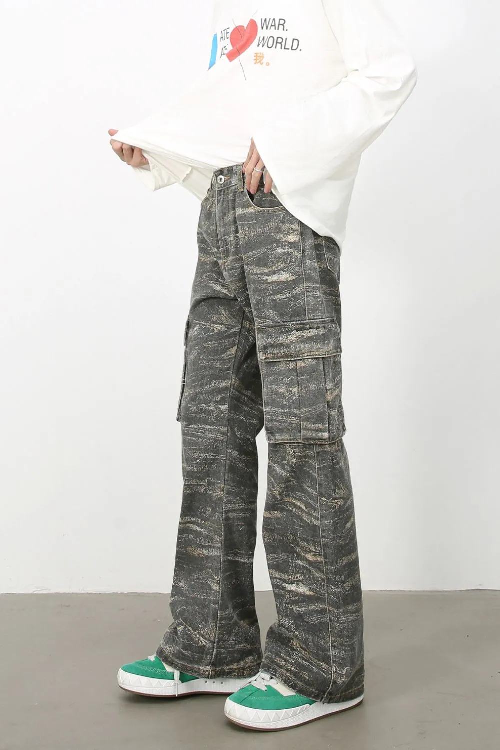 Men's Baggy Jeans with Cargo Pockets, image 2