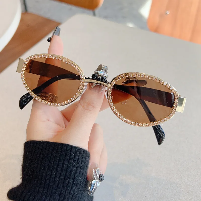 Rhinestones Decor Oval Sunglasses, image 4