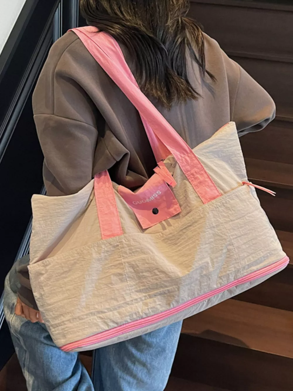 Two-Tone Lightweight Travel Bag, image 4
