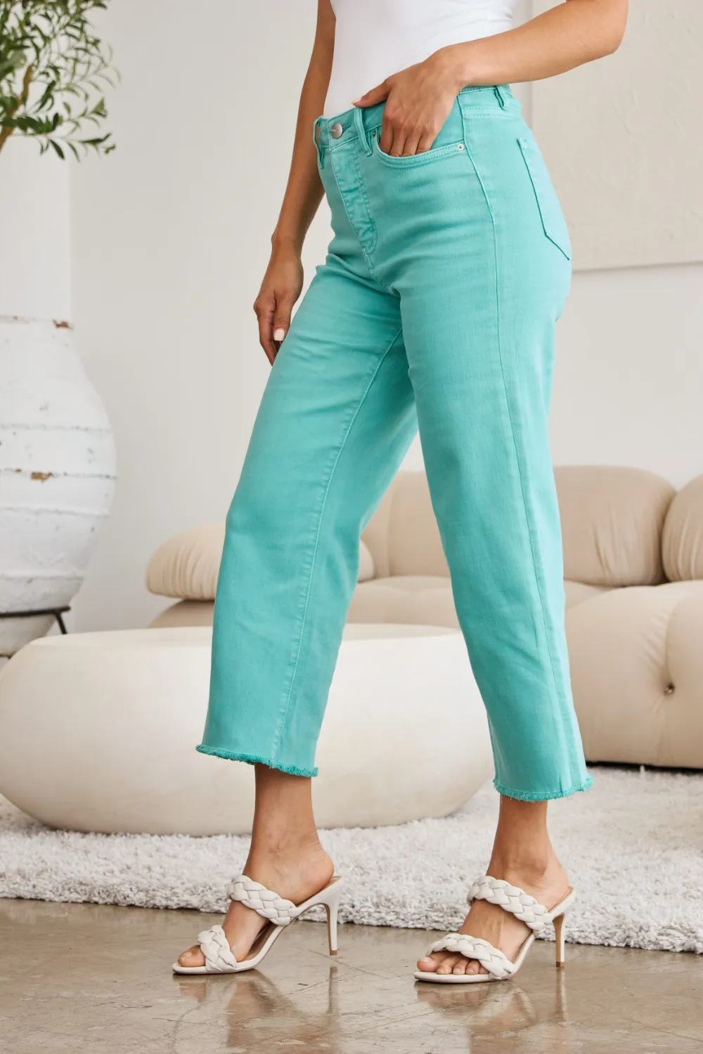 Crop Chloe Full Size Tummy Control High Waist Raw Hem Jeans, image 9
