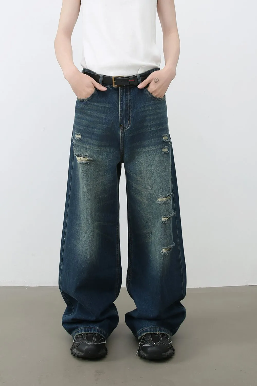 Men's Distressed Wide Leg Jeans