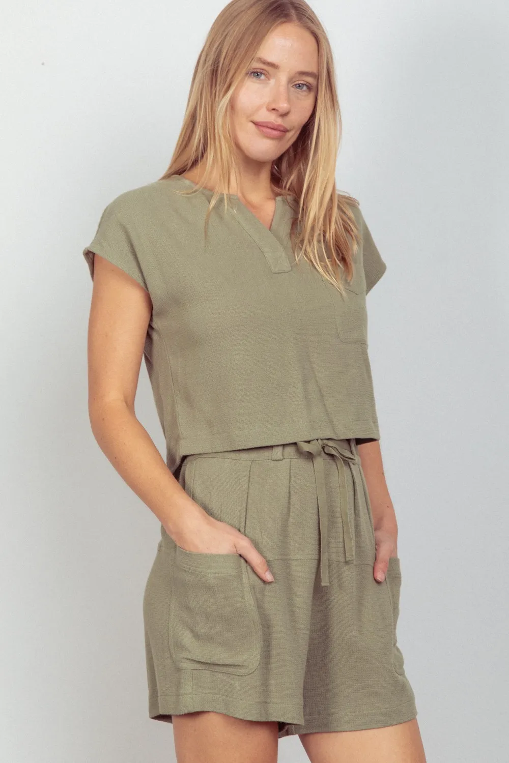 Woven Cropped Top & Waist Tie Shorts Set, image 3