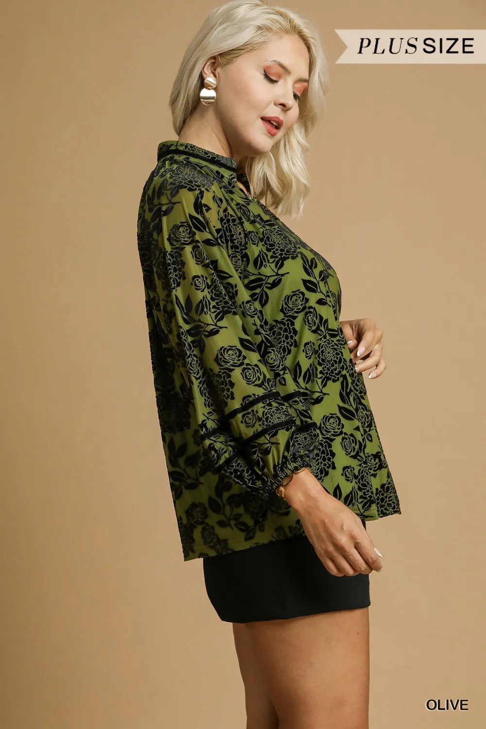 Full Size Floral Velvet Blouse with Balloon Sleeves Plus Size, image 8