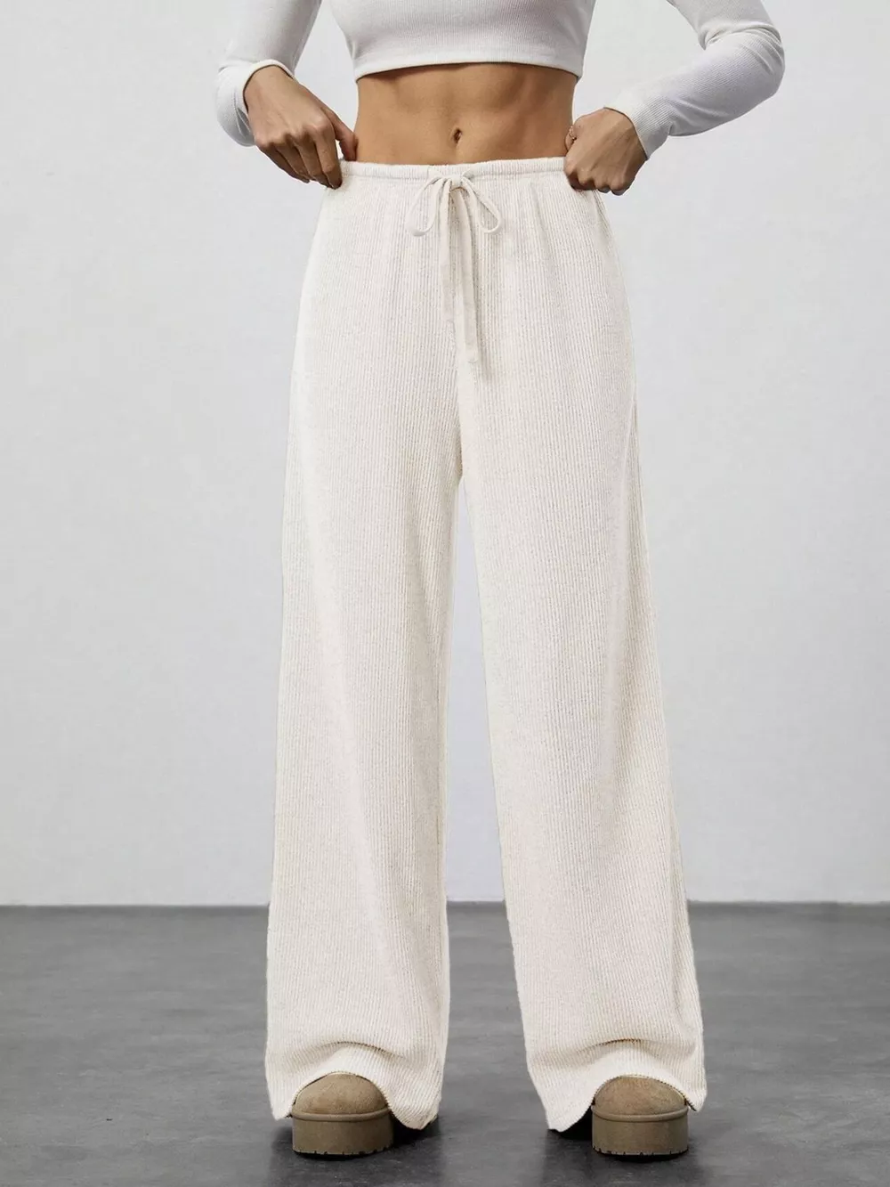Relaxed Fit Drawstring Pants
