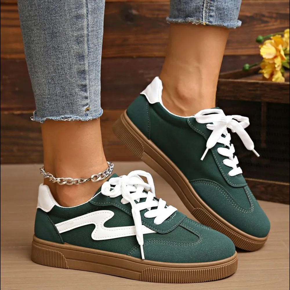 Round Toe Lace Up Sneakers, image 2