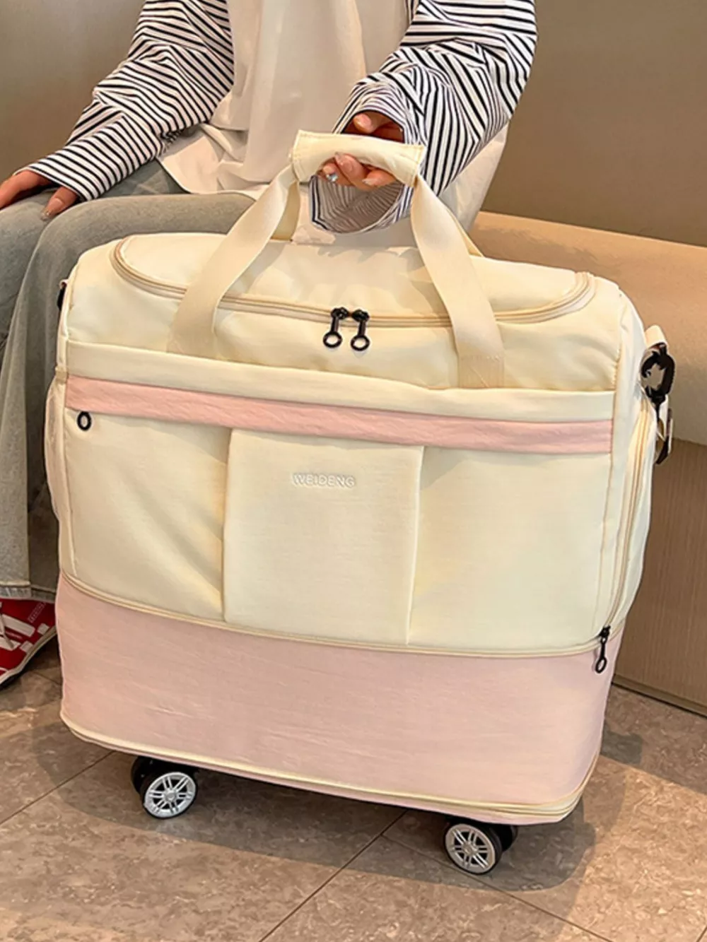 Rolling Duffel Bag with Wheels, image 4