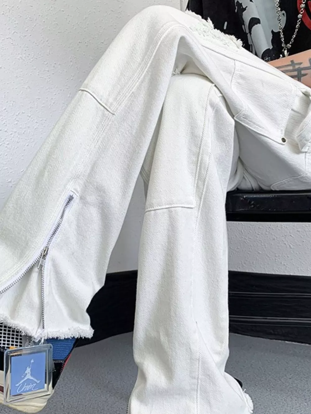 Men's Distressed Raw Hem Wide Leg Jeans, image 4