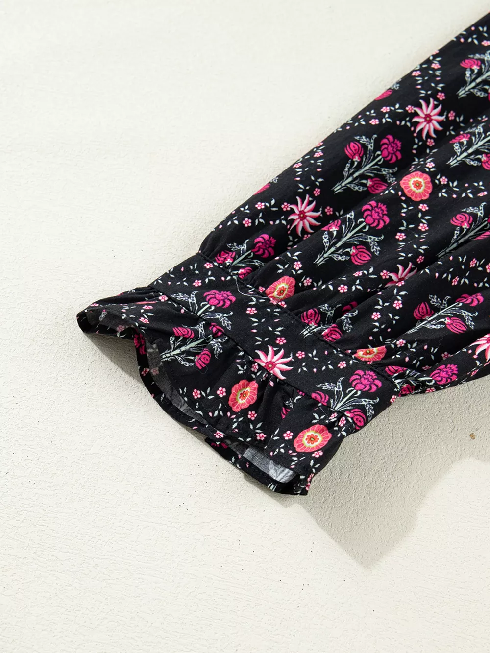 Contrast V Neckline Bracelet Sleeve Vintage Floral Blouse, image 7