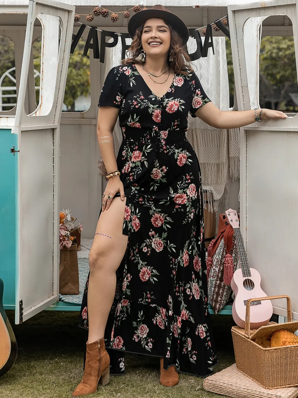 Plus Size Button Detail Printed V-Neck Short Sleeve Maxi Dress, image 5