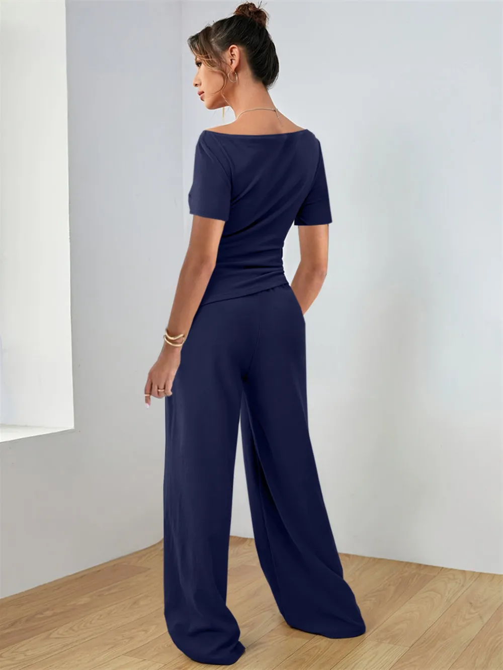Round Neck Short Sleeve T-Shirt and Pants Set, image 3