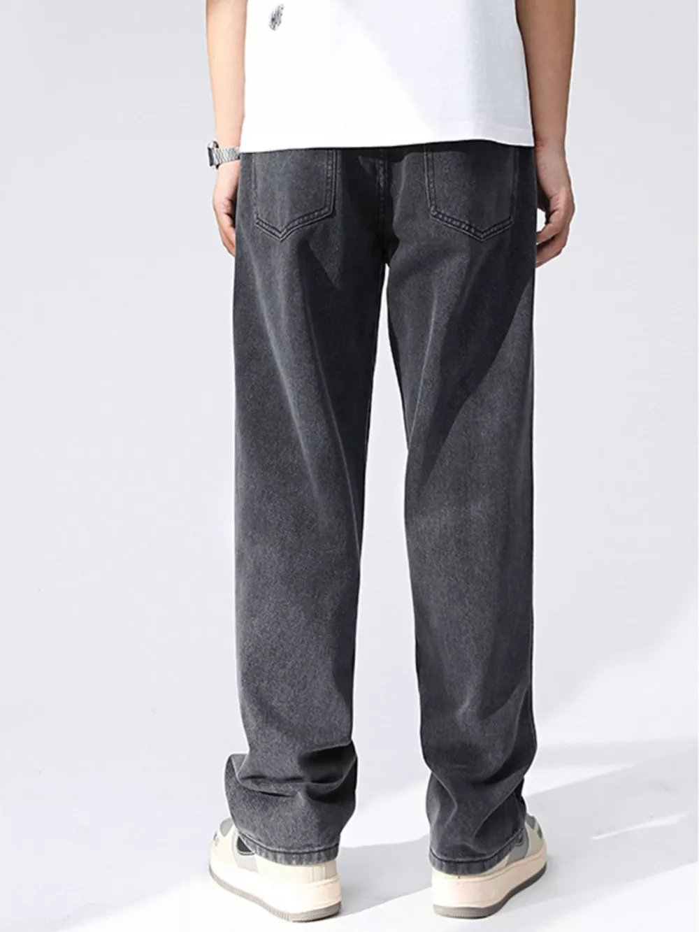 Men's Wash Relaxed Fit Wide Leg Jeans, image 8