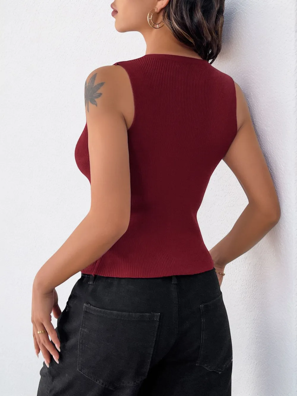 Ribbed Knot Button Cropped Tank, image 4