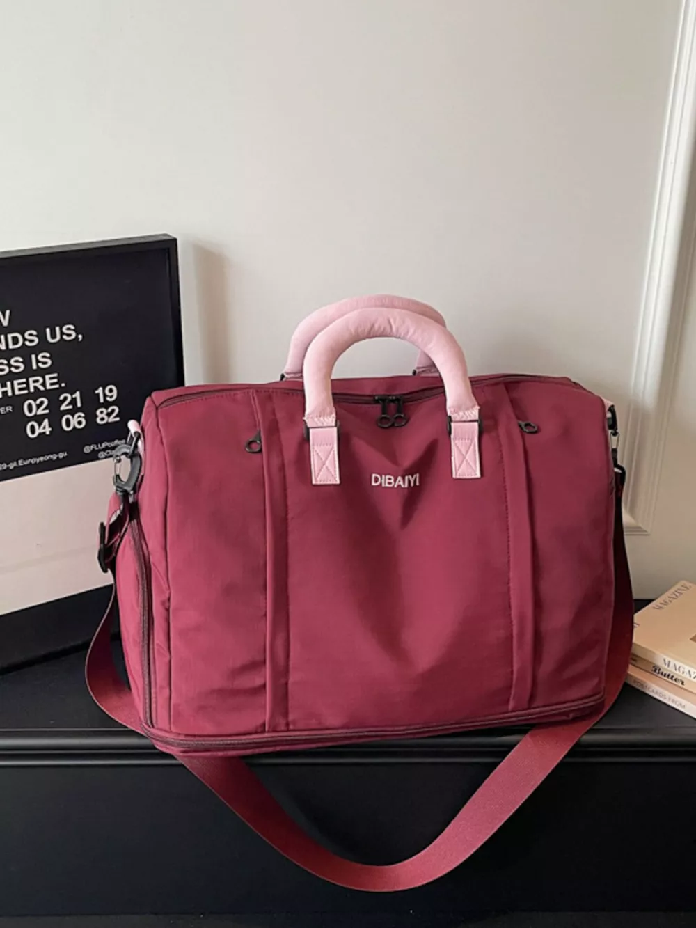 Durable Travel Duffel Bag with Comfortable Contrast Handle, image 3