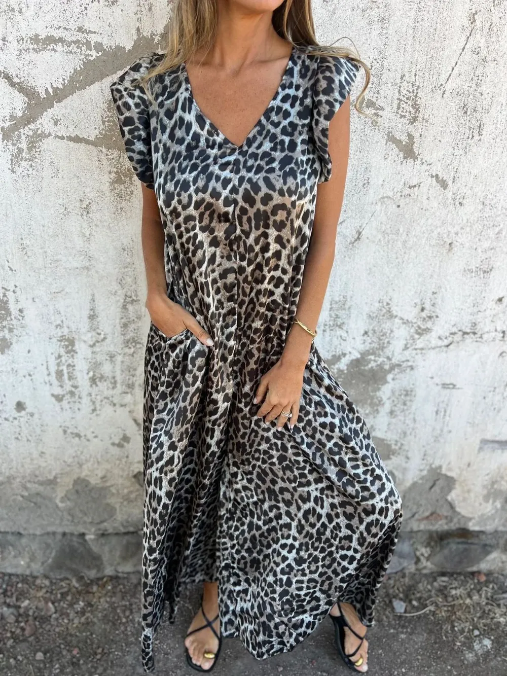 Full Size V-Neck Cap Sleeve Wide Leg Jumpsuit Plus Size, image 19