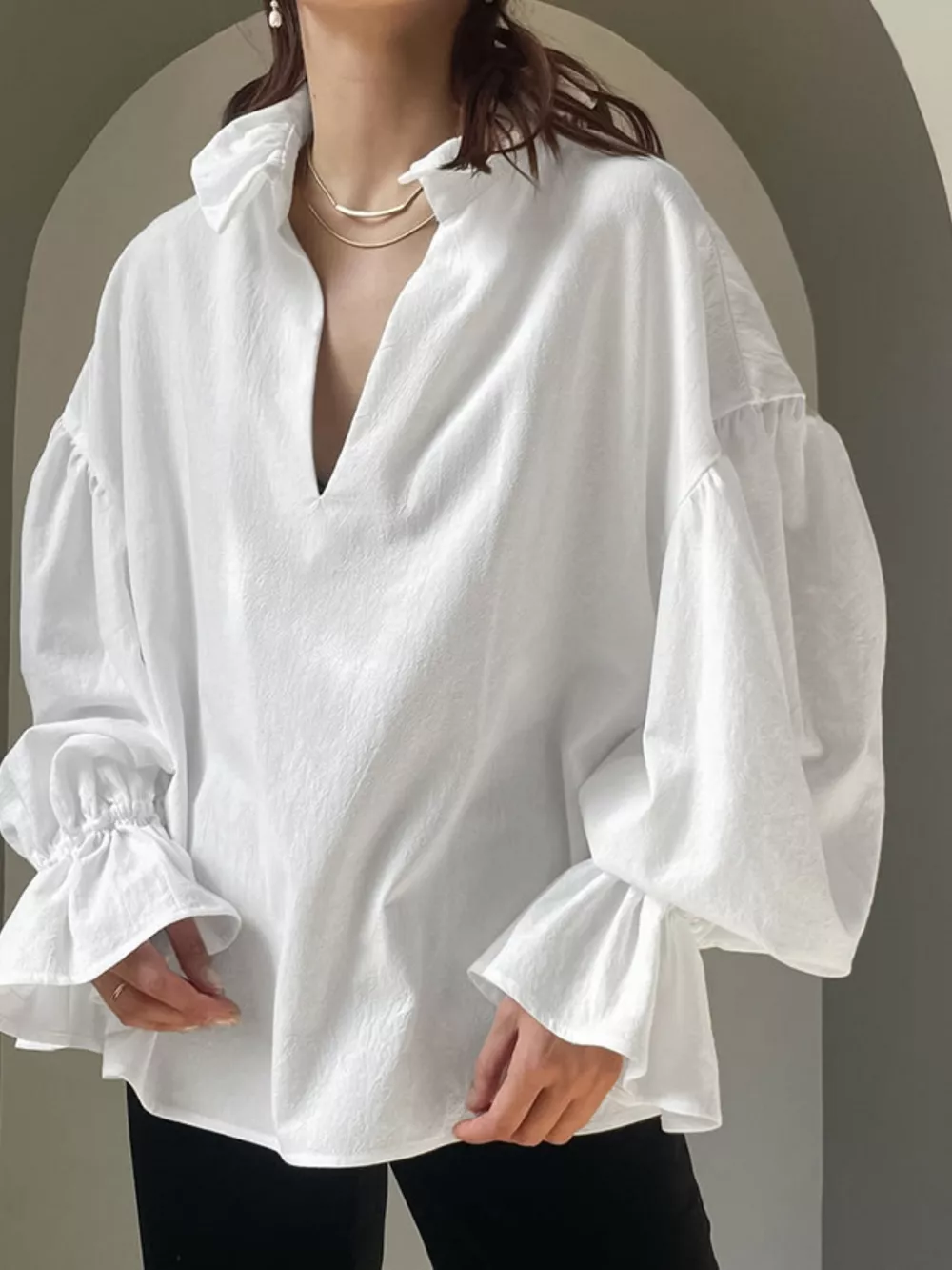 Notched Flounce Sleeve Blouse