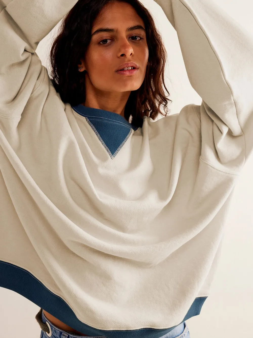 Contrast Trim Round Neck Long Sleeve Sweatshirt, image 11