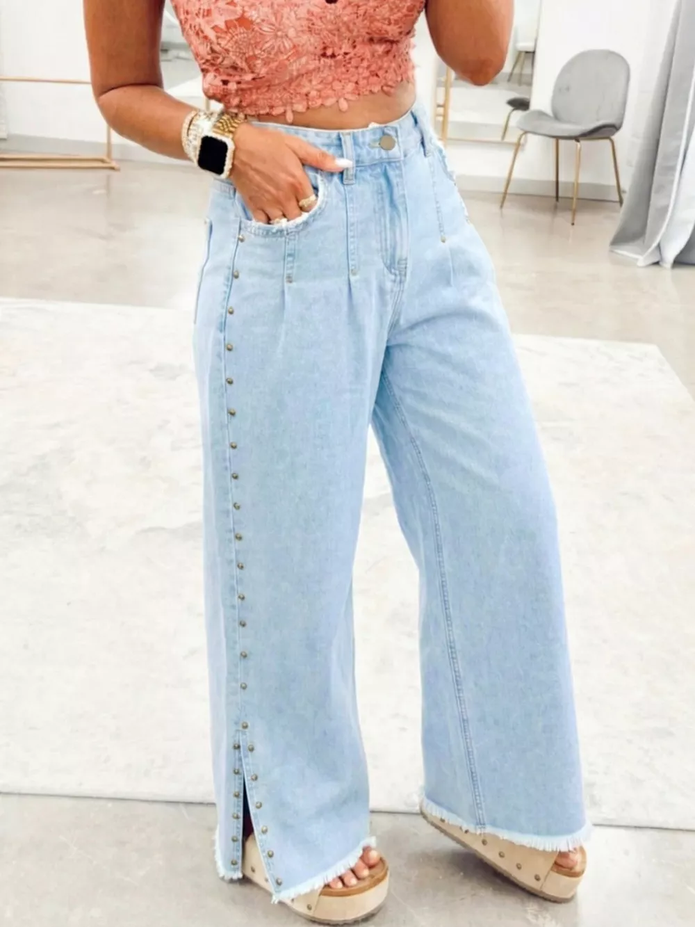 Studded Side Slit Leg Frayed Pocketed Wide Leg Jeans, image 2