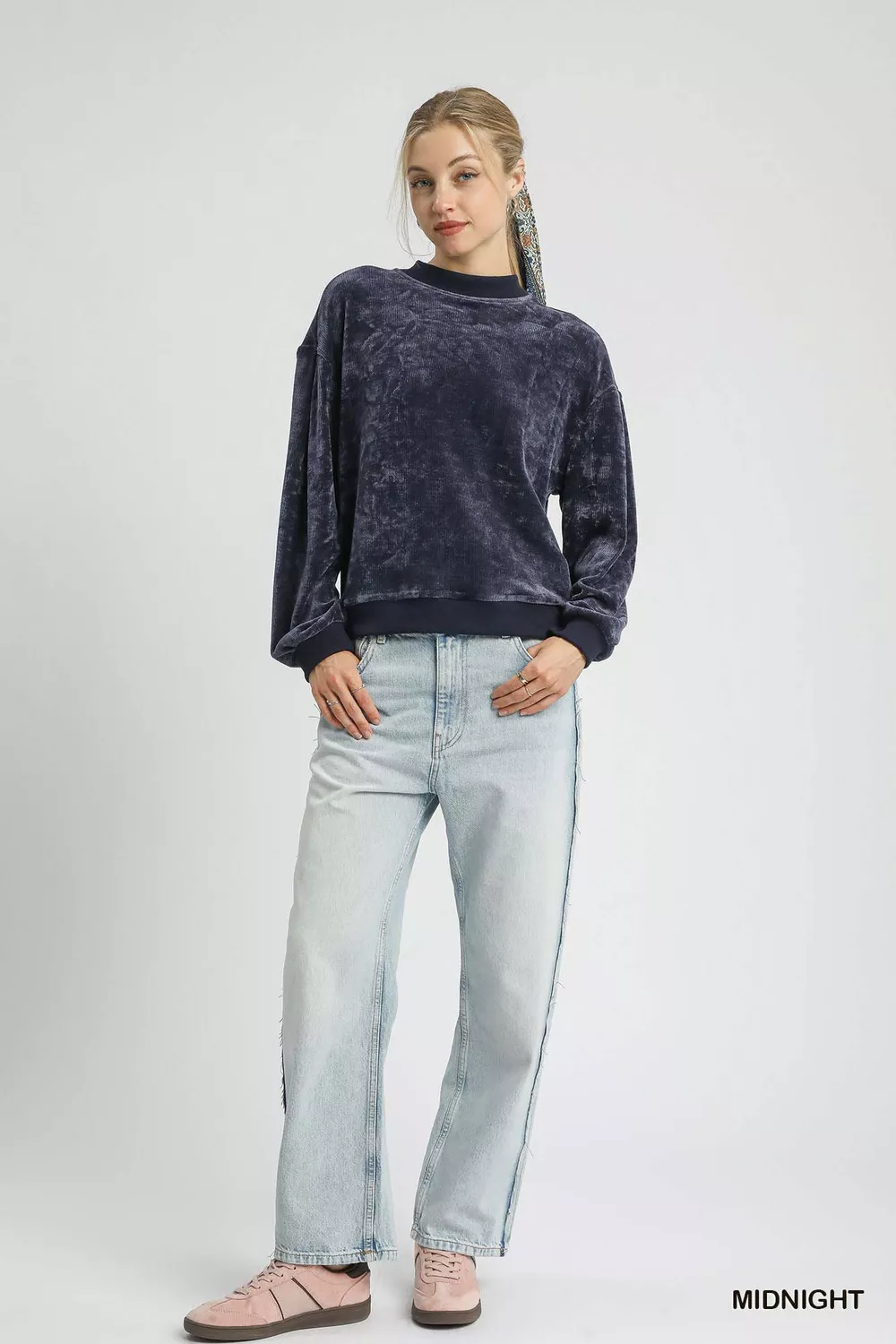 Velour Crewneck Balloon Sleeve Sweatshirt, image 4