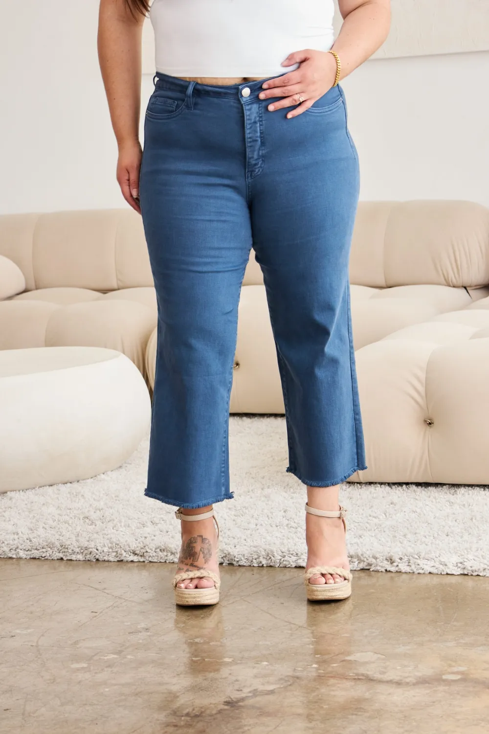 Crop Chloe Full Size Tummy Control High Waist Raw Hem Jeans, image 17