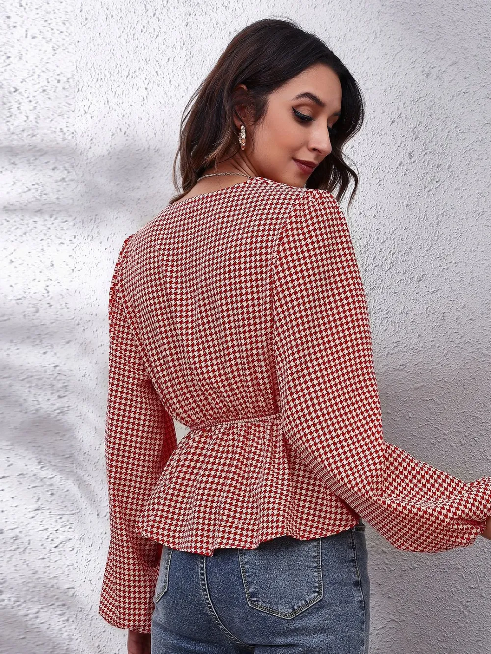 Ruched Printed V-Neck Long Sleeve Blouse, image 22